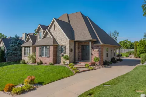 853 E Grafton Dr, Nixa, MO 65714 photo 2