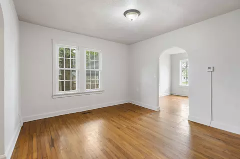 2500 W Mount Vernon St, Springfield, MO 65802 photo 8