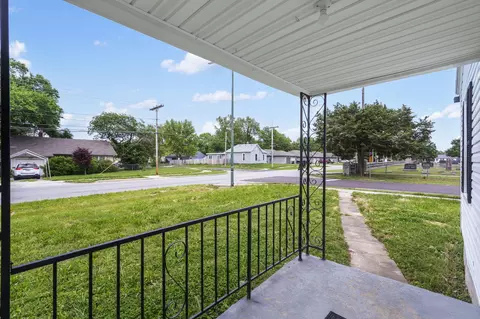 2500 W Mount Vernon St, Springfield, MO 65802 photo 3
