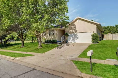 5647 S Aaron Ave, Springfield, MO 65810 photo 2