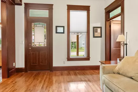 937 W Pershing St, Springfield, MO 65806 photo 9