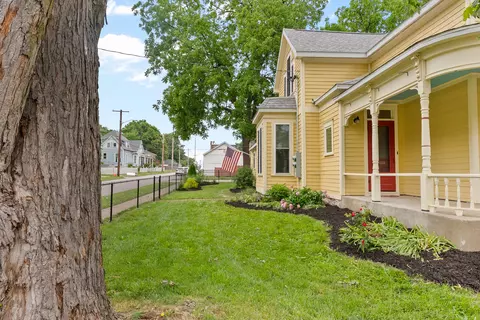937 W Pershing St, Springfield, MO 65806 photo 6