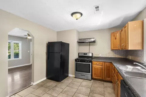 518 W Catalpa St, Springfield, MO 65807 photo 12