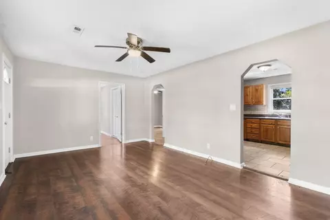 518 W Catalpa St, Springfield, MO 65807 photo 9