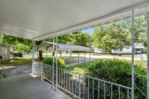 518 W Catalpa St, Springfield, MO 65807 photo 4