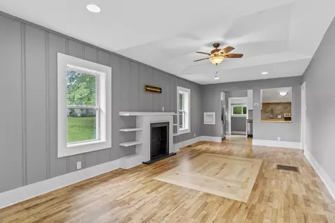 1130 W Kerr St, Springfield, MO 65803 photo 5