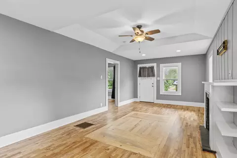 1130 W Kerr St, Springfield, MO 65803 photo 9