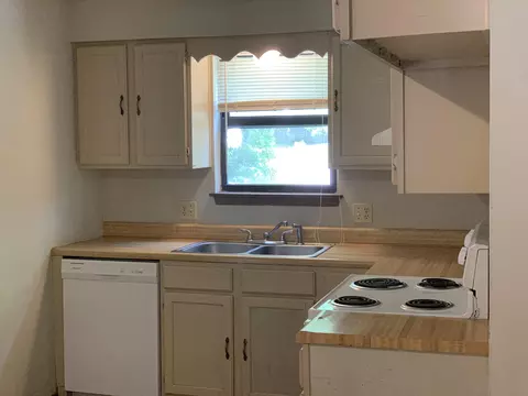1517-1519 W Madison St, Springfield, MO 65802 photo 19
