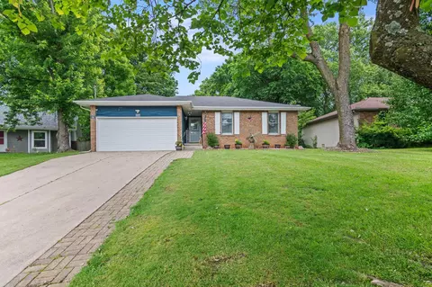 1127 E Livingston Ct, Springfield, MO 65803 photo 1