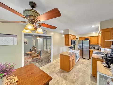 5726 S Fairview Ave, Springfield, MO 65810 photo 3