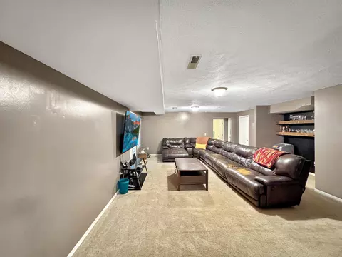 5726 S Fairview Ave, Springfield, MO 65810 photo 7