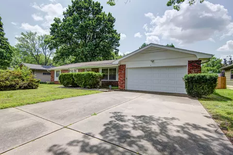 2453 S Mccann Ave, Springfield, MO 65804