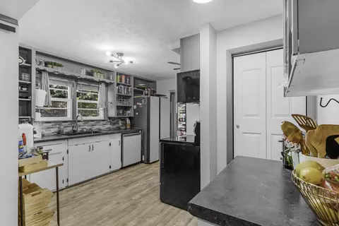 608 W University St, Springfield, MO 65807 photo 11