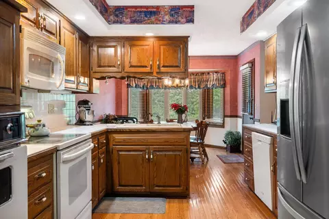 1300 E Melanie Ln, Ozark, MO 65721 photo 9