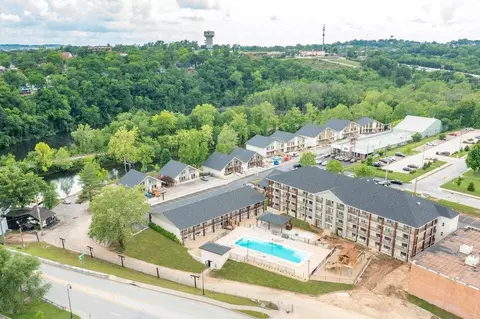 403 Veterans Blvd #102, Branson, MO 65616 photo 3