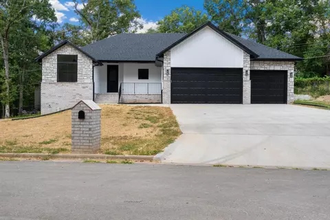 1239 W Arlington Ct, Springfield, MO 65803 photo 4