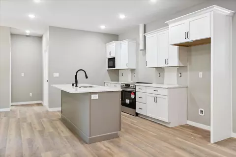 1239 W Arlington Ct, Springfield, MO 65803 photo 8