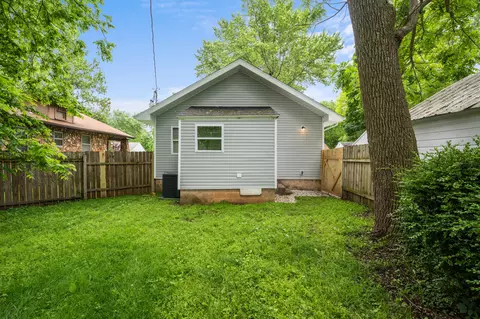 1211 S Pennsylvania Ave, Springfield, MO 65807 photo 17