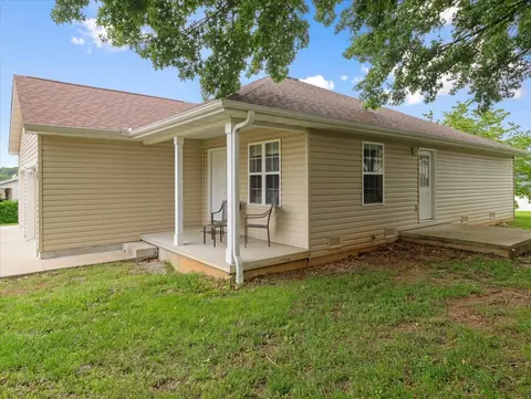 19231 2 Christopher Dr St, West Plains, MO 65775 photo 2