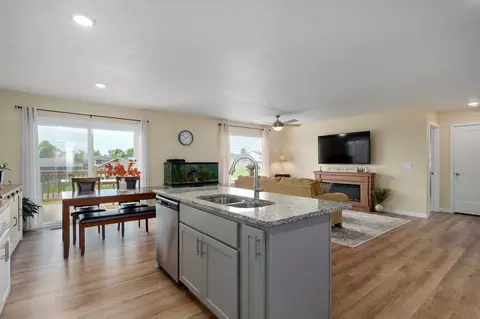 1132 E Lakota St, Nixa, MO 65714 photo 15