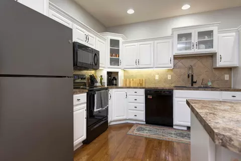 5052 E Cherry Pl, Springfield, MO 65809 photo 10