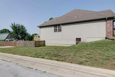 5052 E Cherry Pl, Springfield, MO 65809 photo 41