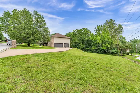1108 E Robin St, Ozark, MO 65721 photo 32