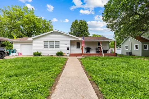 1103 4th St, Monett, MO 65708 photo 1