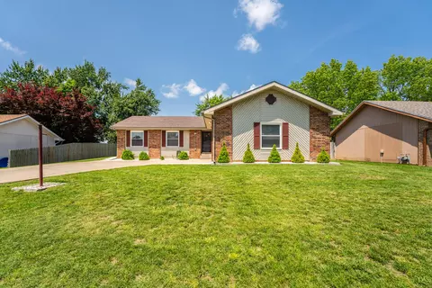 711 S Eagle St, Nixa, MO 65714 photo 3