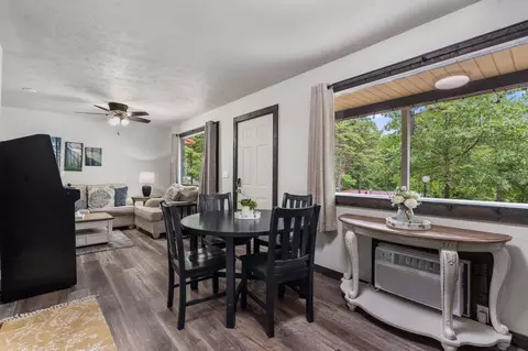 Dining - 5422 State Hwy 265 #COTTAGE 6, Branson, MO 65616 photo 3 of 3