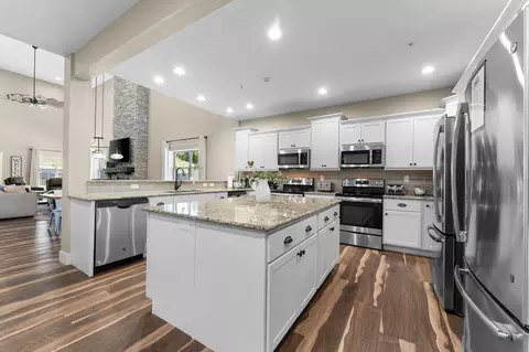 Kitchen - 440 Lake Front Dr, Branson, MO 65616 photo 2 of 3