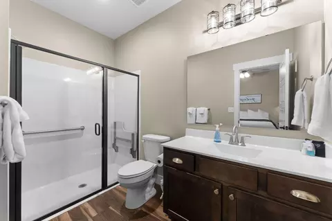 Bath - 440 Lake Front Dr, Branson, MO 65616 photo 1 of 10