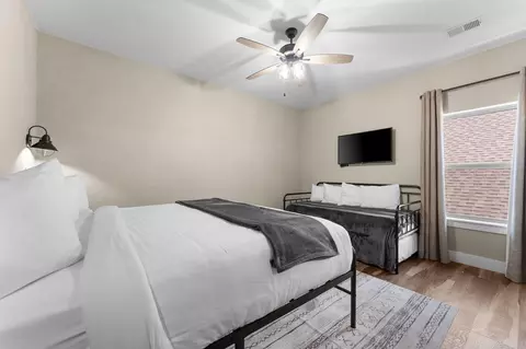 Bedroom - 440 Lake Front Dr, Branson, MO 65616 photo 7 of 19