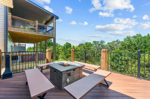 Exterior - 440 Lake Front Dr, Branson, MO 65616 photo 5 of 18