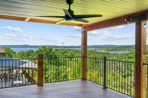 View/Area - 440 Lake Front Dr, Branson, MO 65616 photo 2 of 10