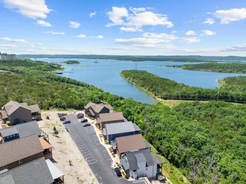 View/Area - 440 Lake Front Dr, Branson, MO 65616 photo 8 of 10