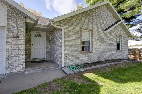 201 S Poplar Ct, Nixa, MO 65714 photo 3