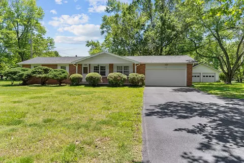 5434 E Riverview St, Springfield, MO 65809 photo 2