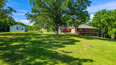 728 Haugwood Ranch Rd, Galena, MO 65656