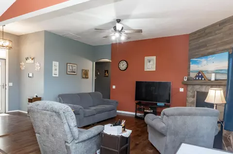 4413 N Branavy Ave, Springfield, MO 65803 photo 6