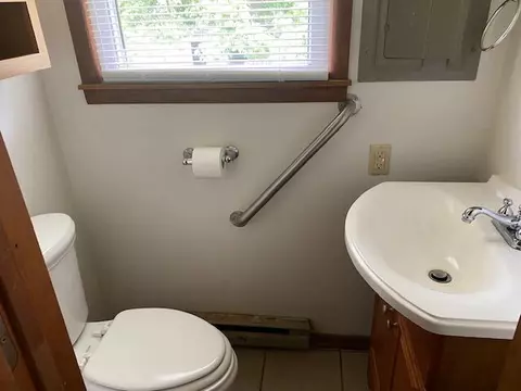 1208 Oak Ridge Dr, Aurora, MO 65605 photo 18