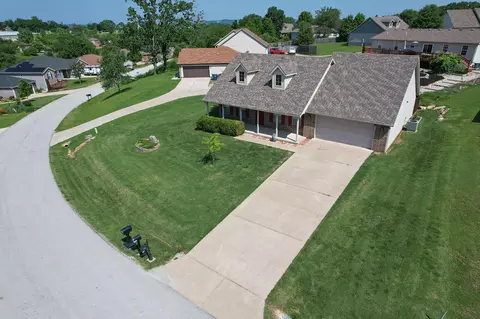 455 Holts Lake Dr, Branson, MO 65616 photo 3