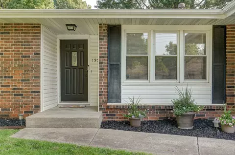 1325 E Lakewood St, Springfield, MO 65804 photo 4