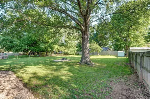 1325 E Lakewood St, Springfield, MO 65804 photo 28