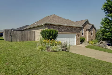 714 E Mining Camp Rd, Nixa, MO 65714 photo 2