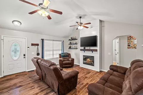 208 Dixie Ave, Clever, MO 65631 photo 6