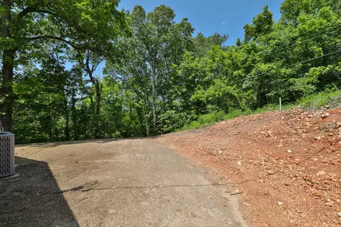302 E College St, Crane, MO 65633 photo 24