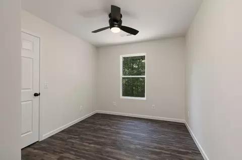 302 E College St, Crane, MO 65633 photo 19