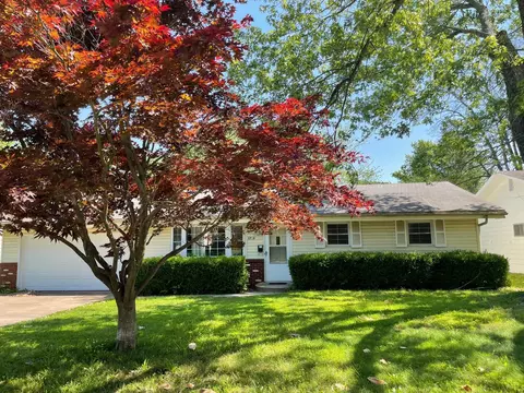 2716 E Linwood St, Springfield, MO 65804 photo 1