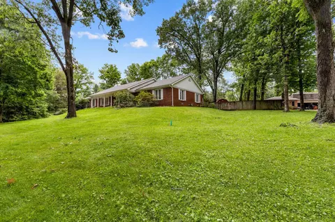 2538 E Wildwood Rd, Springfield, MO 65804 photo 17